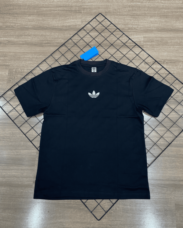 OVERSIZED ADIDAS (2020)