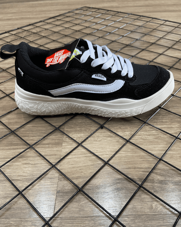 VANS ULTRARANGE VR3 NEO PRETO