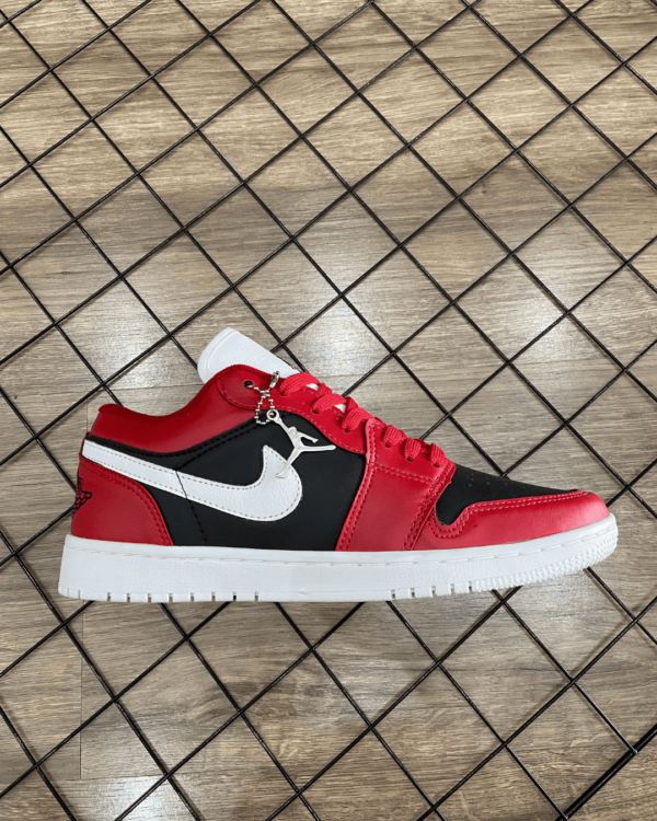 NIKE JORDAN VERMELHO/BRANCO/PRETO