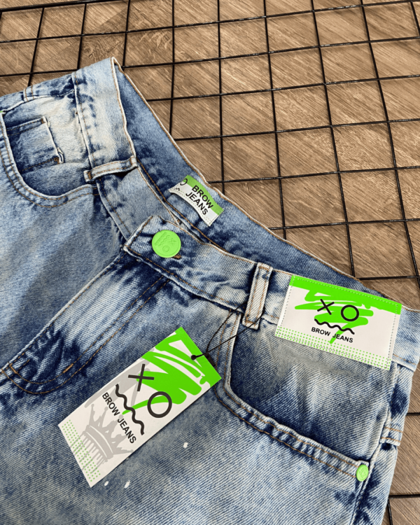 SHORTS JOGADOR JEANS BROW JEANS ( JEANS CLARO DESFIADO ) - Image 4