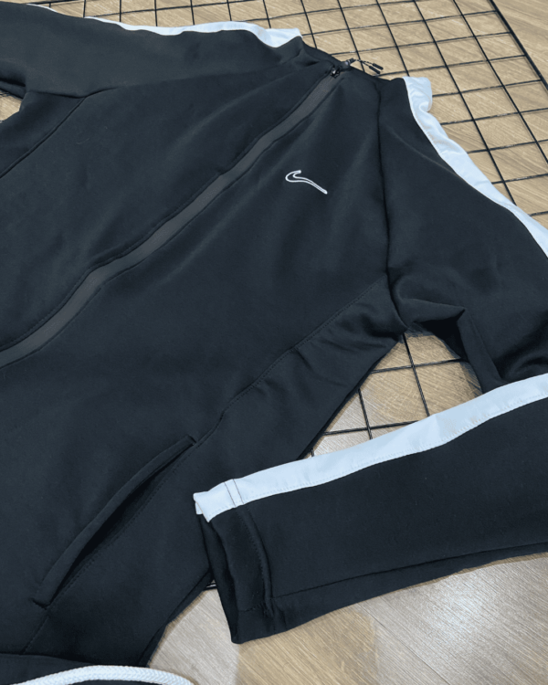 CONJUNTO NIKE THERMO DRY (1010) - Image 3