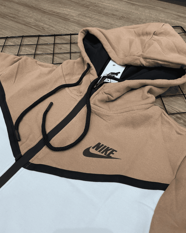 CONJUNTO NIKE TECH FLEECE BEGE E BRANCO - Image 4