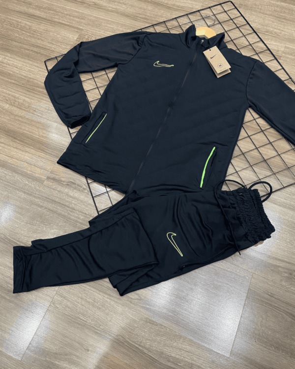 CONJUNTO NIKE ACADEMY DRYFIT 2025 PRETO - Image 2