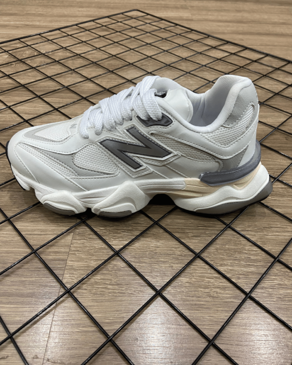 NEW BALANCE 9060 BRANCO - Imagem 4