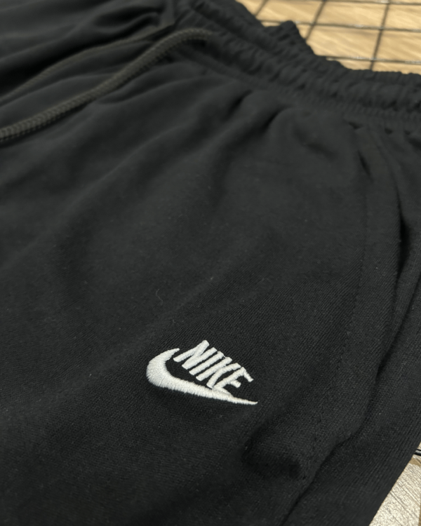 SHORTS NIKE MOLETOM 4040 - Imagem 3