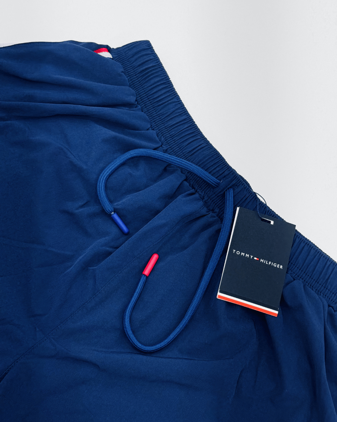 SHORTS TOMMY HILFIGER TACTEL FORRADO 5625 - Imagem 2