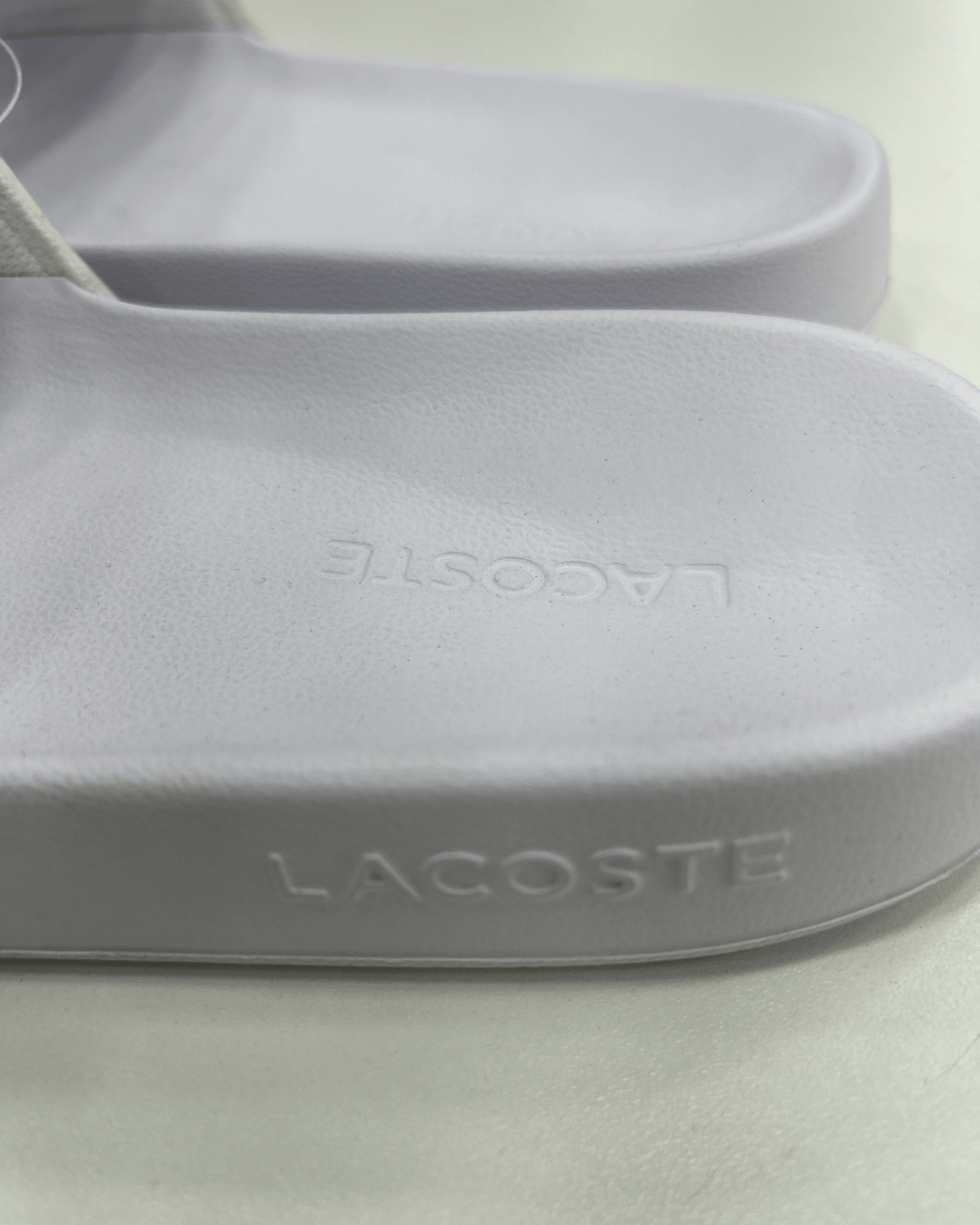 SLIDE LACOSTE SERVE BRANCO 2025 - Imagem 3