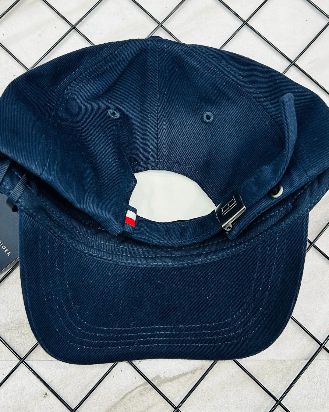 BONE TOMMY HILFIGER FLAG ZUL MARINHO - Imagem 2