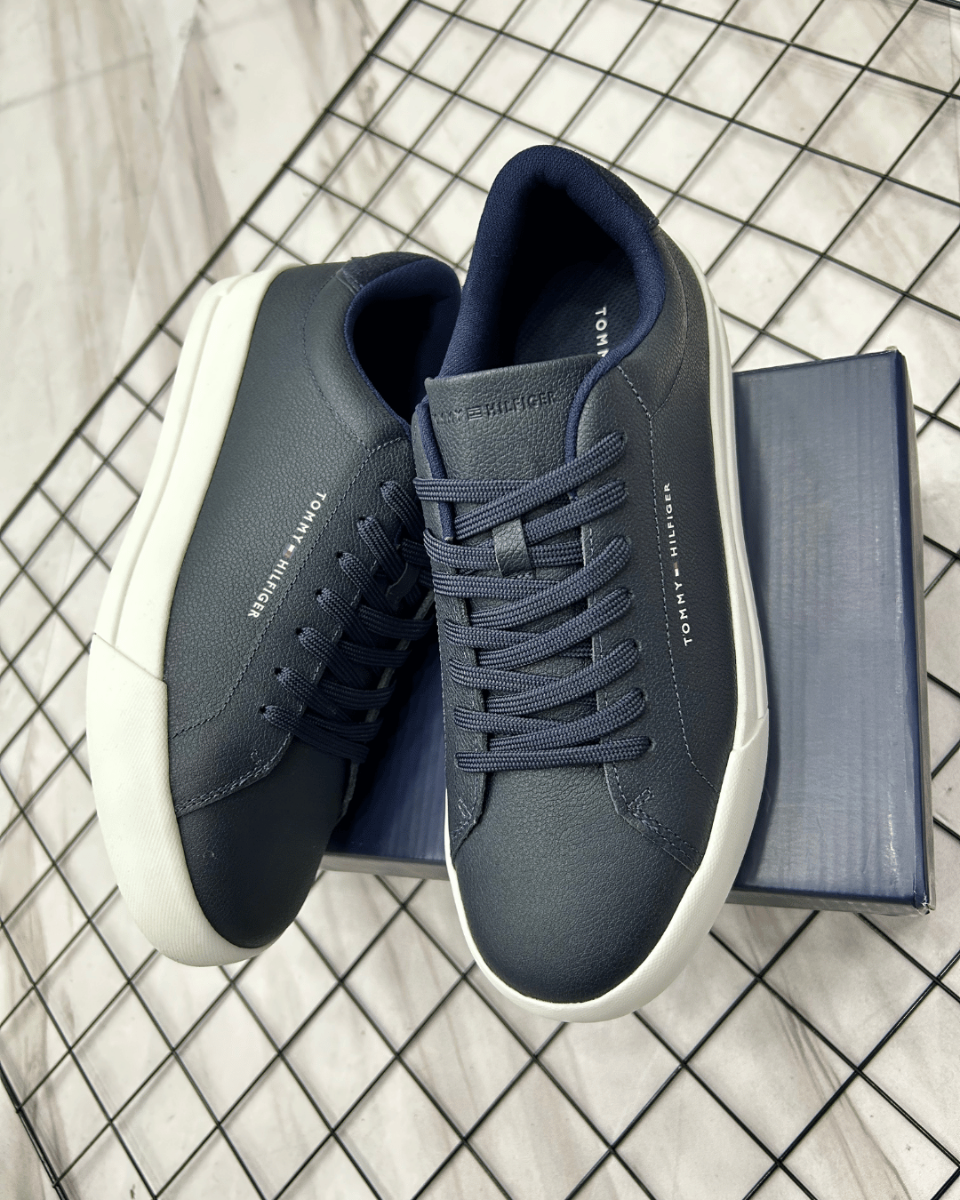TÊNIS TOMMY HILFIGER COURT DETAIL - AZUL MARINHO - Imagem 2