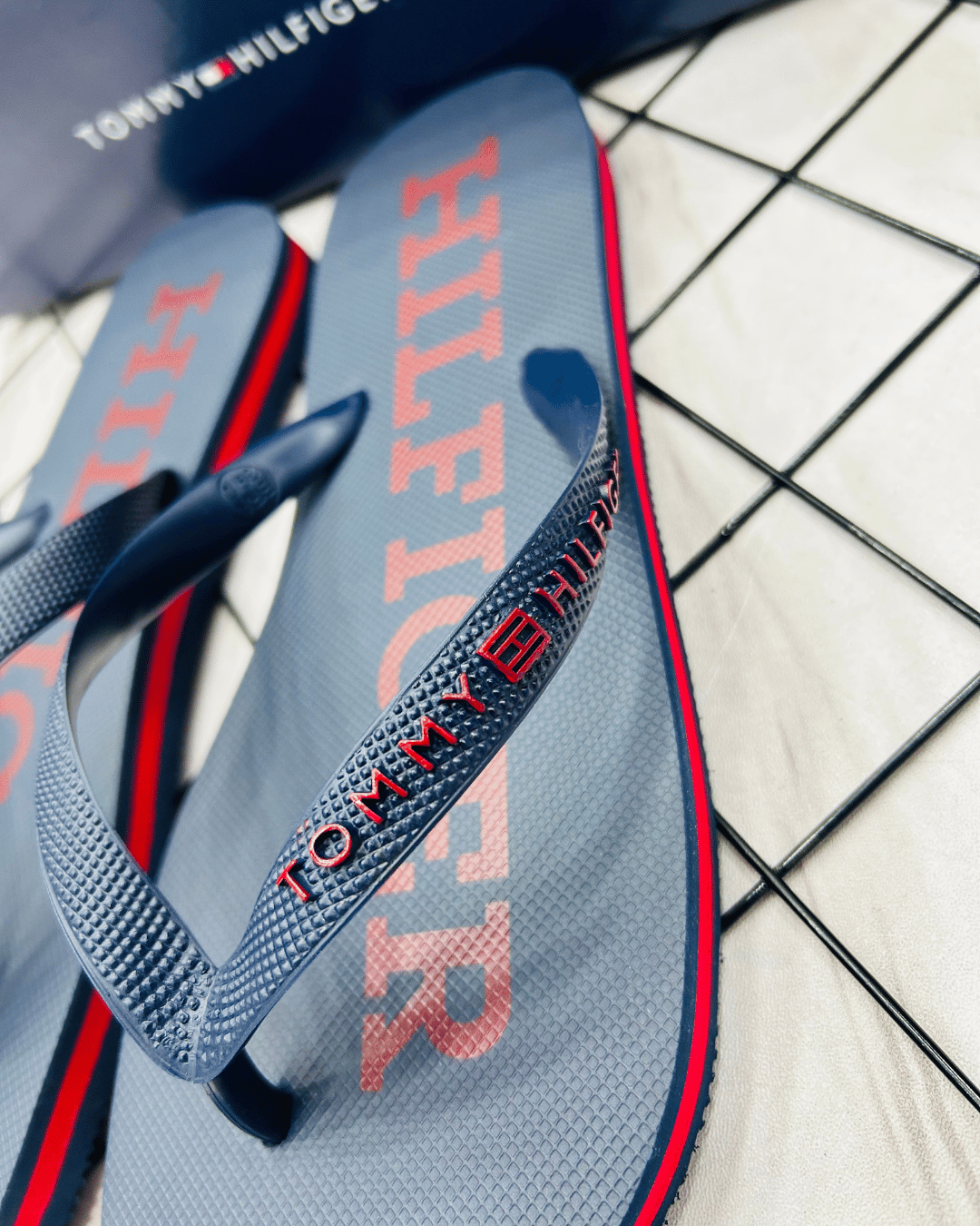 CHINELO TOMMY HILFIGER 05443 - Imagem 3