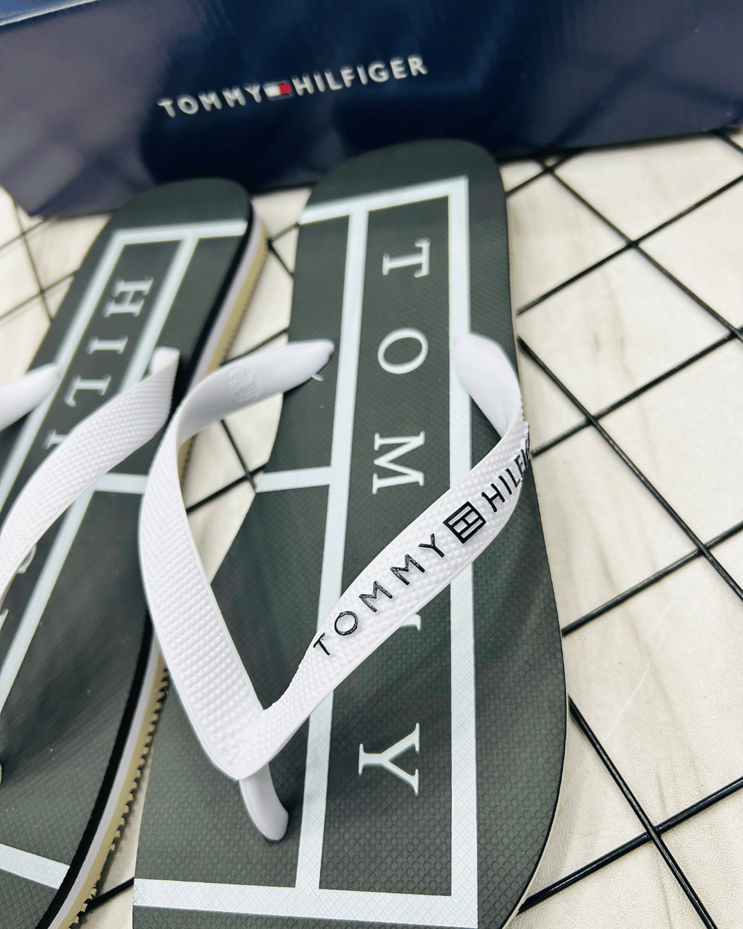 CHINELO TOMMY HILFIGER 03918 - Imagem 3
