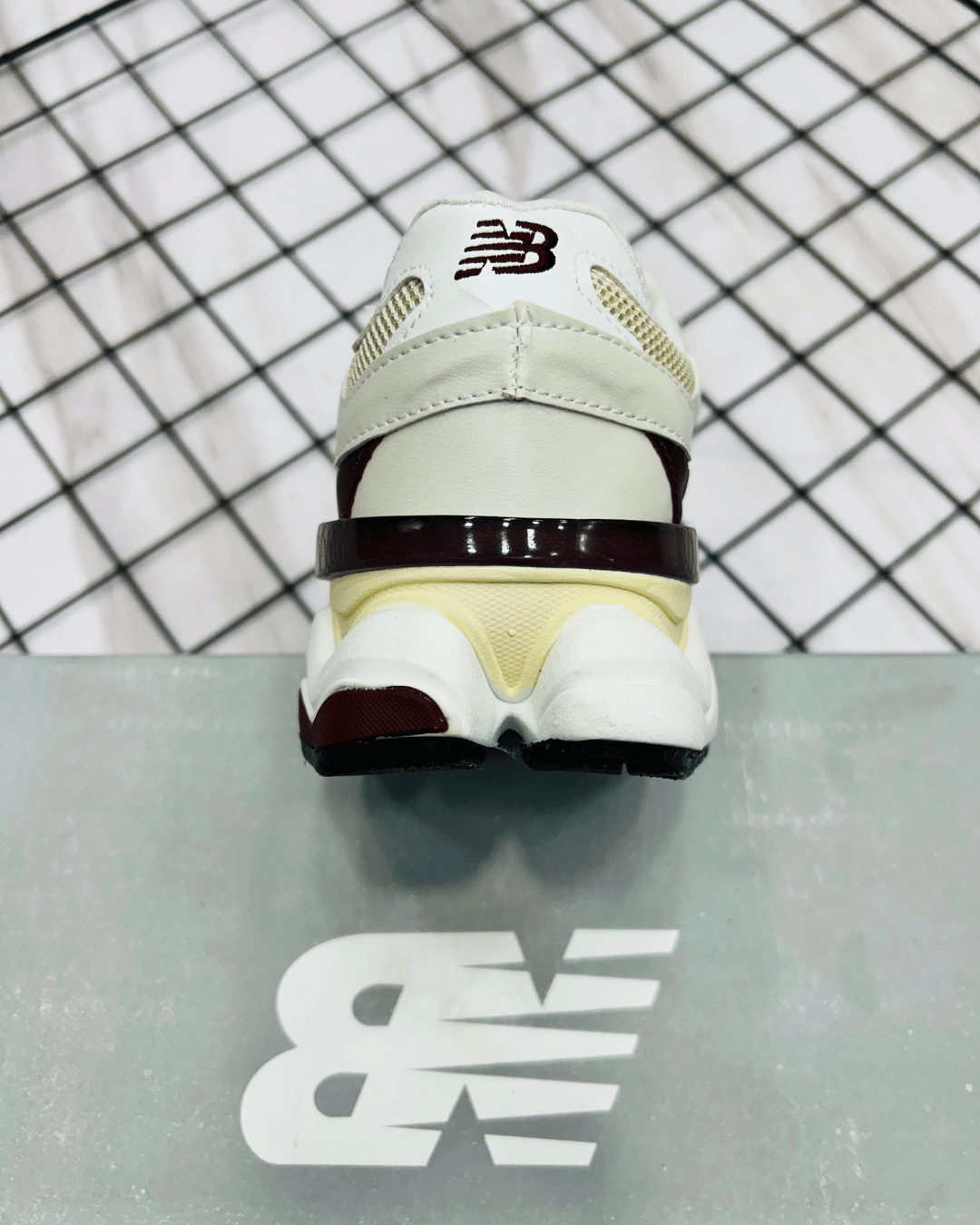 NEW BALANCE 9060 OFF/VINHO - Imagem 5